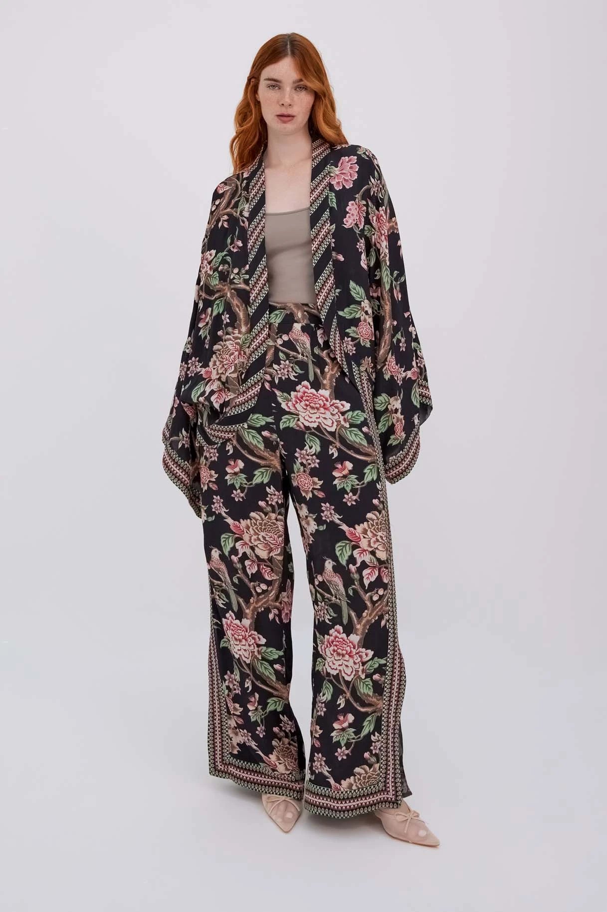 Black kimono with flowers hot sale