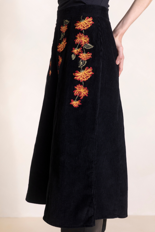 Daria Black Skirt
