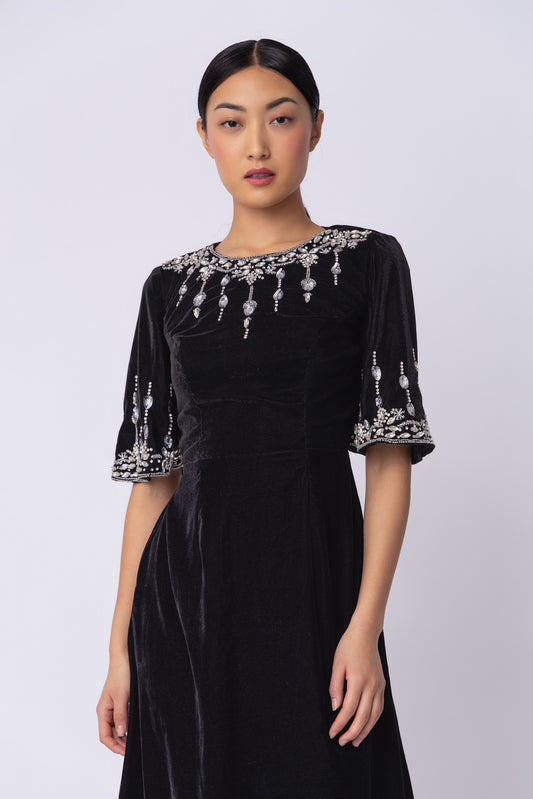 Elvira Black Dress